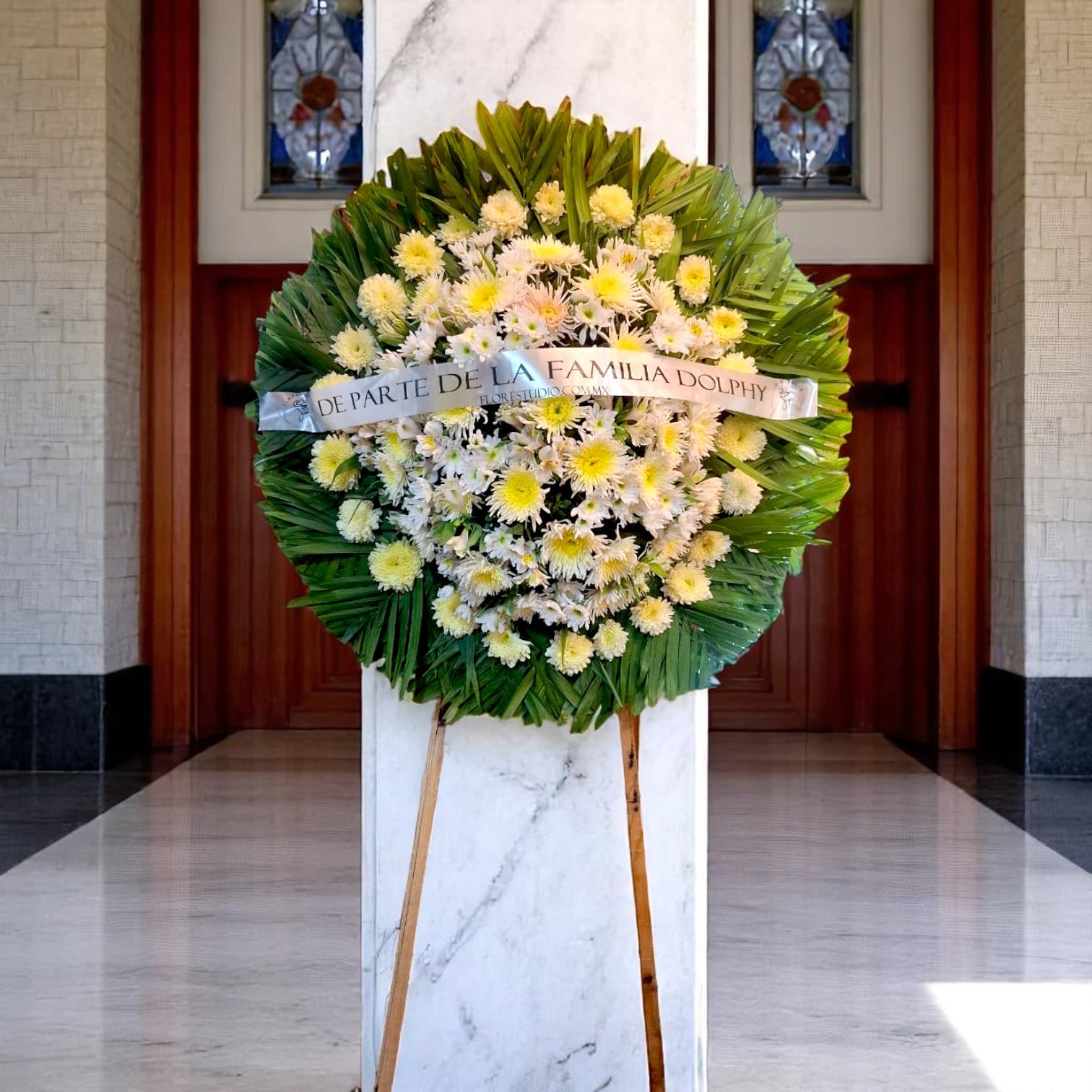 Corona Fúnebre Aurora Celestial, opción de entrada desde $1,199